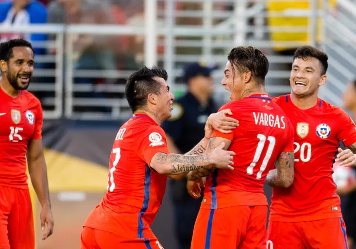 WOW! Chile dalo Mexiku SEDM gólů a je v semifinále. A co Messi?