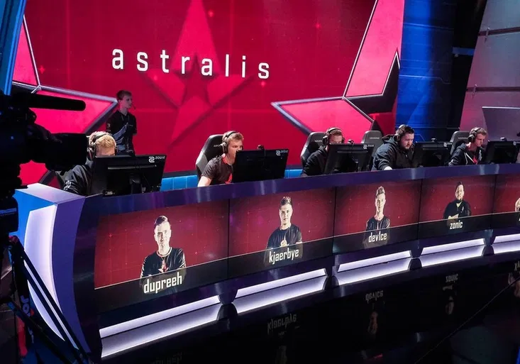 Astralis a CLG ve skupinovém finále ELEAGUE živě na O2 Sport!