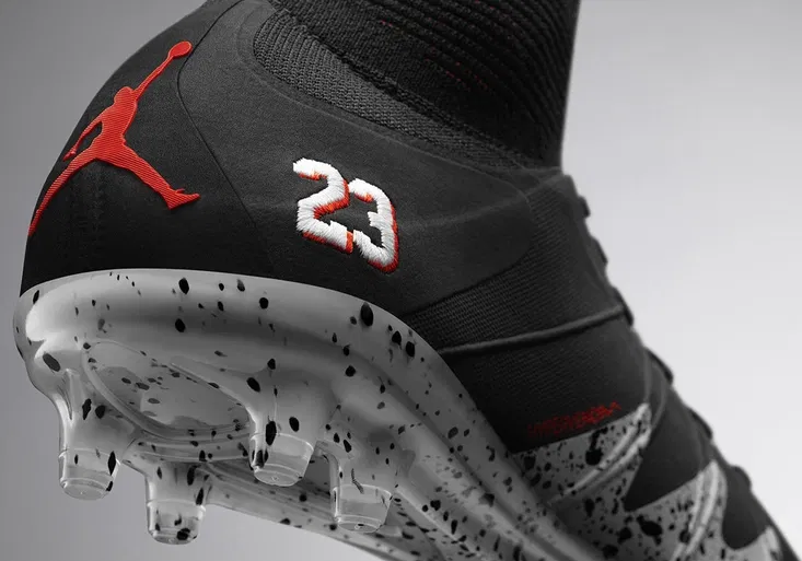 Nové Neymarovy kopačky? Přinesla je spolupráce s basketbalovou legendou