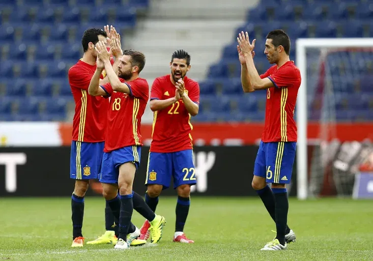 To byly kiksy! Korejský brankář zajistil Španělům pohodovou přípravu na Euro!