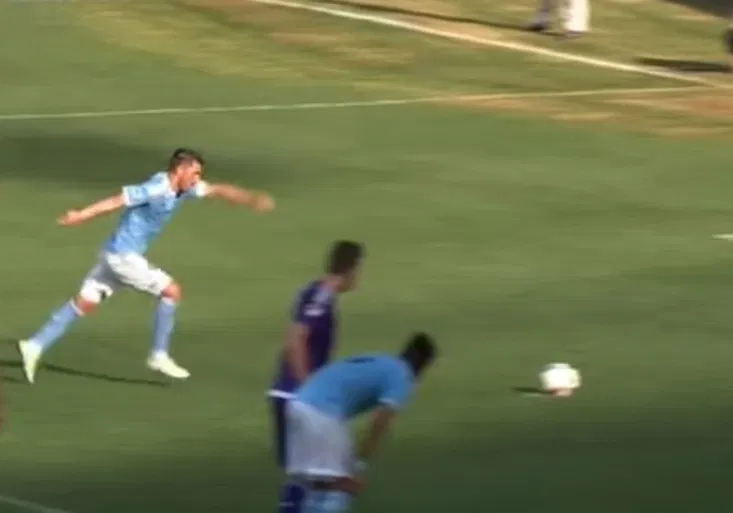 David Villa šokoval fanoušky! Co se mu přihodilo při penaltě?