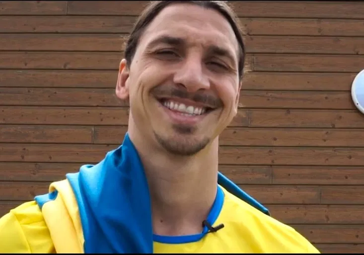 Zlatan září všude. I ve švédské hymně pro Euro! Porazí tenhle song náš český?