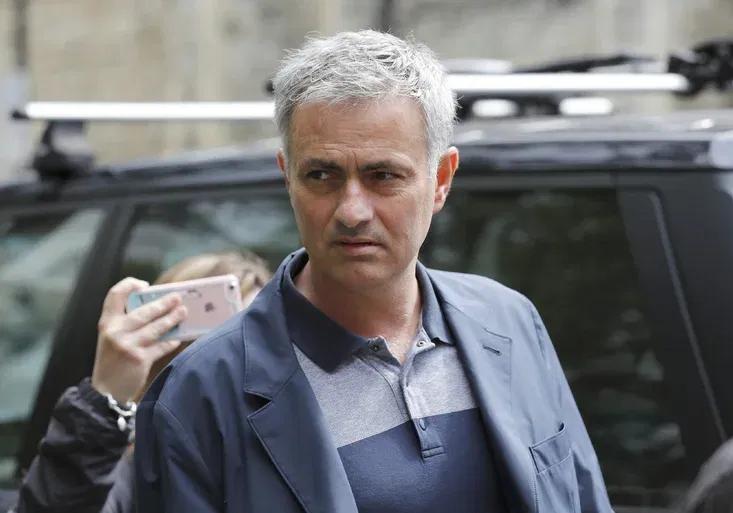 Mourinha do United málem nepustily pudry a trenýrky!