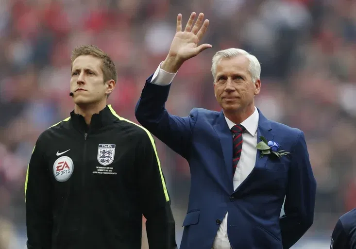 Zesměšňoval Manchester United? Pardew musel vysvětlovat taneček!