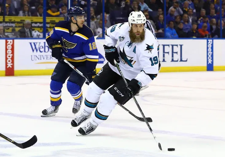 VIDEO: Vtipálek Thornton: Jak setřel novinářku a co provedl fanynkám?