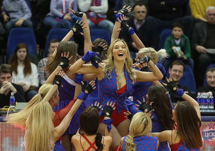 Finále Euroligy je tady! Na tyhle krásky chodí fanoušci CSKA Moskva
