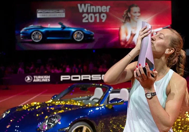 Stuttgartu dál vládnou Češky. Famózní Kvitová letos jako první vybojovala dva tituly!