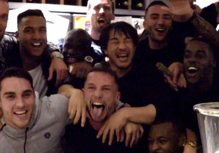 Vardy PARTY plná euforie! Co se dělo v domě hvězdy Leicesteru, když Chelsea pomohla k titulu?