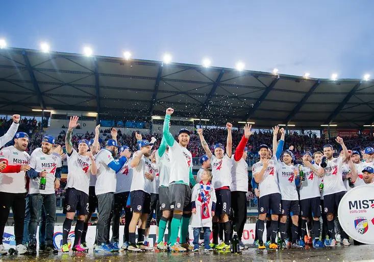 Euforie i urážky! Tak slaví Plzeň titul. Co vzkazuje Spartě?