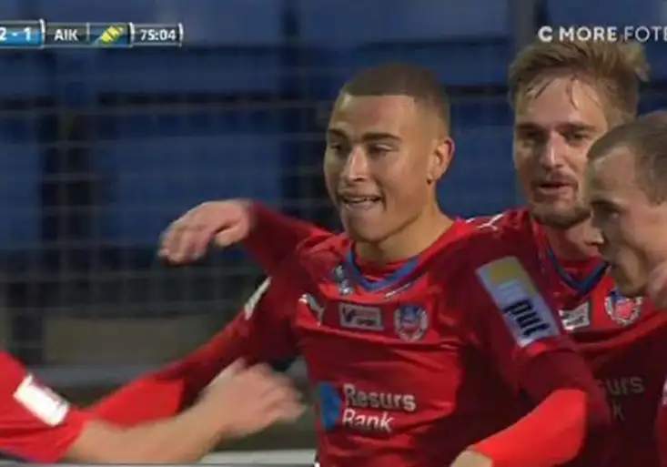 Syn Henrika Larssona to má v noze! Jeho brilantní gól ze standardky stojí za to