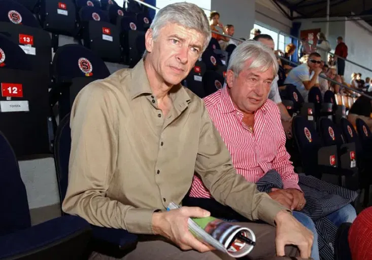 Dobrý job? Hráčský agent. Který klub jim zaplatil nejvíc za rok 2015