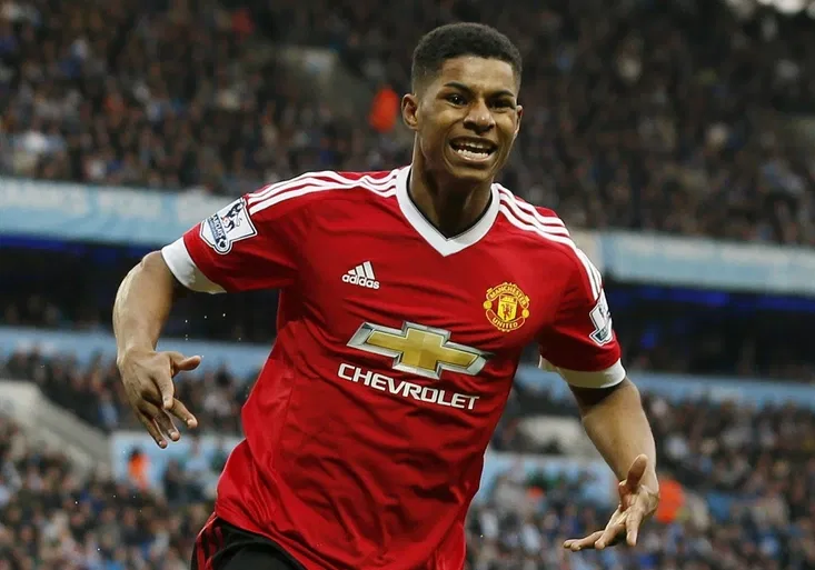 Manchester United hraje o hodně! Zvládne roli favorita v souboji s Evertonem?