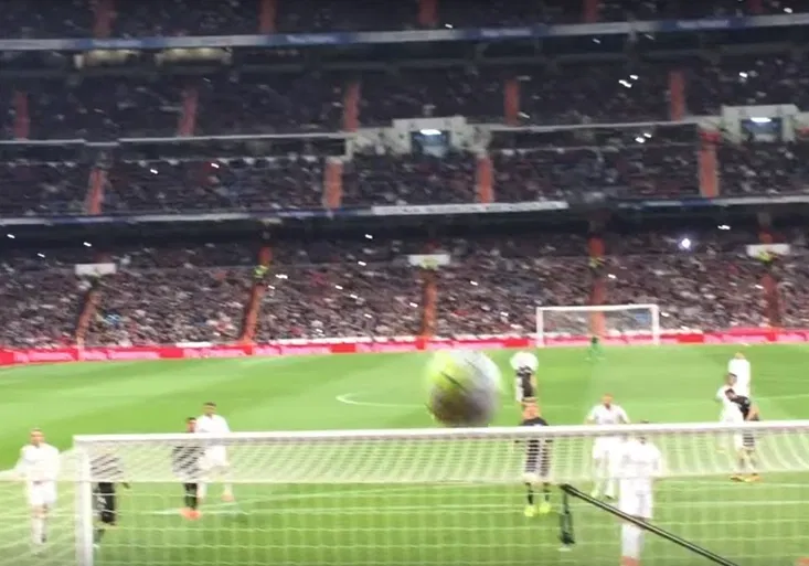 VIDEO: Jak Ronaldo udělal fanynce monokl? Z penalty! Kolik jich už zahodil?