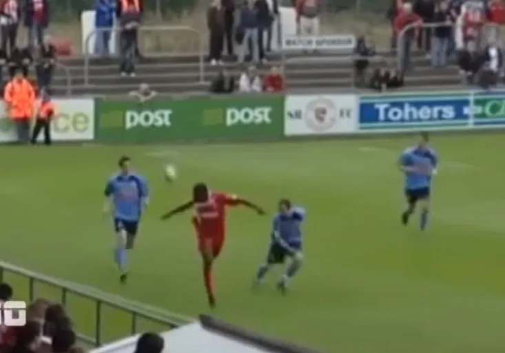 Top 30 nejkreativnějších fotbalových přihrávek. Zidane nebo Maradona? Kdo je číslo 1?