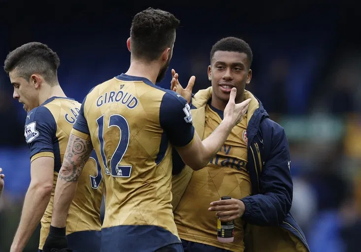 Arsenal boj o titul nevzdává, ze hřiště Evertonu veze 3 body! Zrodil se nový spasitel Gunners?