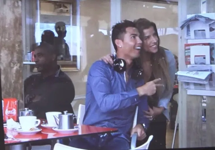 Na Ronalda se v restauraci sběhli fanoušci! Proč si Portugalec ani nestihl vypít čaj?