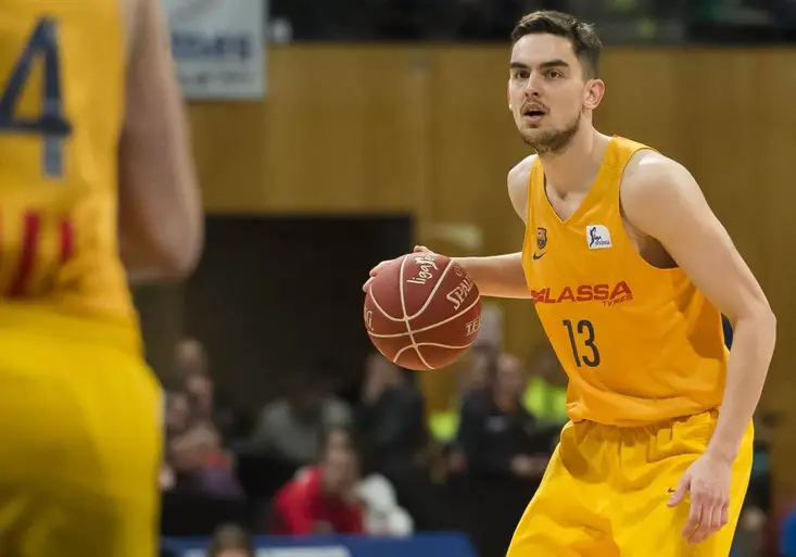 Tomáš Satoranský v dnešním basketbalovém El Clásicu na O2 Sport! Zrodí se další obrovské drama?