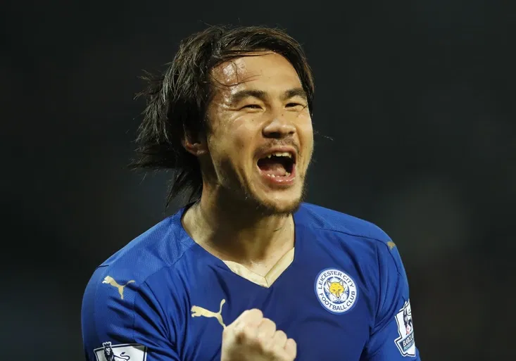 VIDEO: Úžasné Okazakiho nůžky zase přiblížily Leicester k titulu!