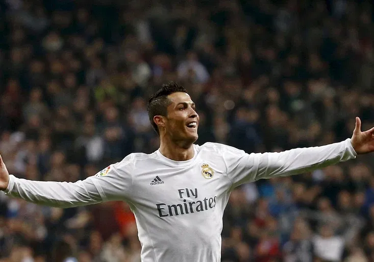 Máte rádi fialovou? Tady je dres Realu Madrid pro příští sezonu!