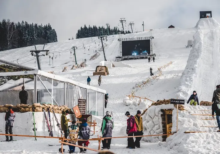 EXCELENT SOLDIERS: Svátek bláznů? Možná ano. Freeski šílenství zamířilo do Orlických hor