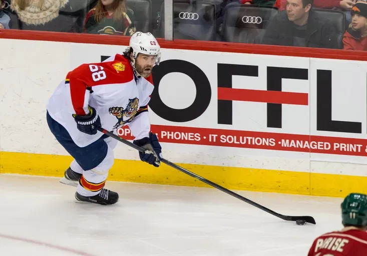 NHL Jaromír Jágr slaví další vítězný gól. Jak blízko je dalšímu rekordu?