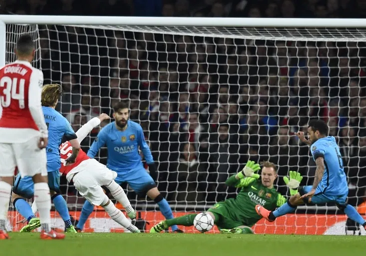 Oxlade-Chamberlain selhal v tutovce, bude to Arsenal hodně mrzet? A co na to fanoušci?