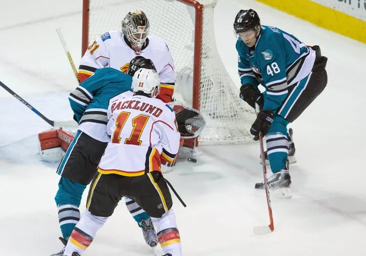 Žralok Hertl se dvakrát zakousl do Bluesmanů, Pastrňák si připsal dvě asistence