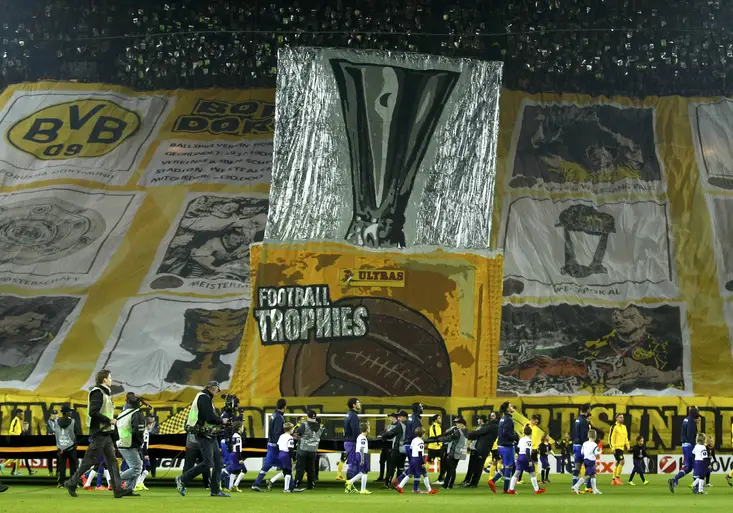 Tohle v Česku neuvidíte! Neuvěřitelná choreografie v podání fanoušků Dortmundu