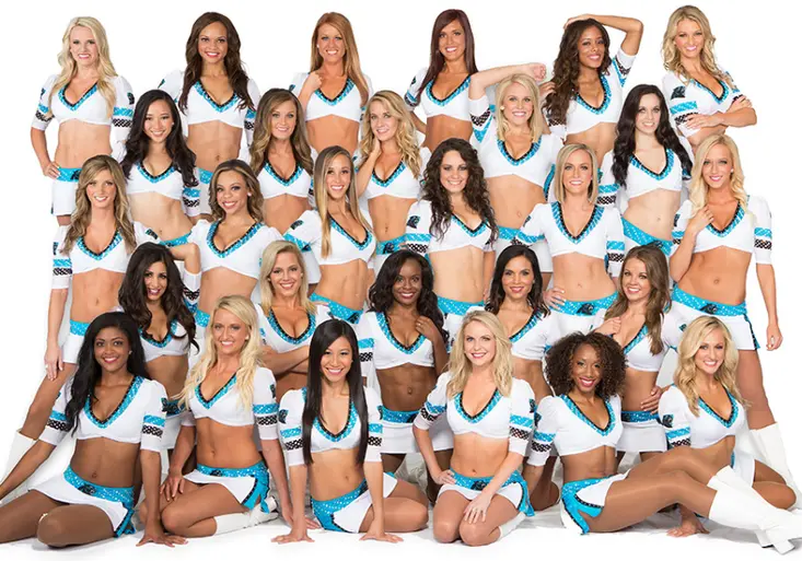 Souboj roztleskávaček! Kdo bude mít při Super Bowlu hezčí podporu?