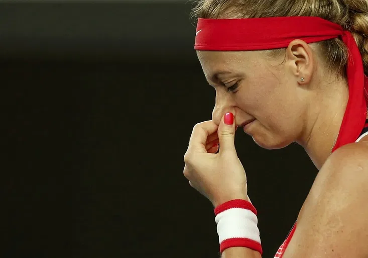 Výbuch Kvitové. Trápení favoritů v Austrálii dopadlo i na Češku. Mužům se dařilo