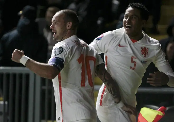 VIDEO: Dík za radu! Hvězdný Wesley Sneijder ocenil divákovu pomoc s rozehrávkou!