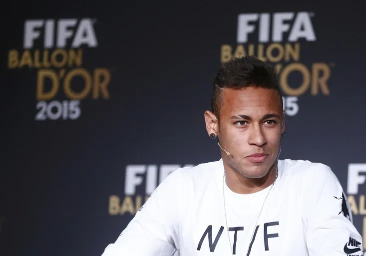 Geniální technik Neymar. Kolikrát trefil břevno z 5 pokusů? Můžete hádat