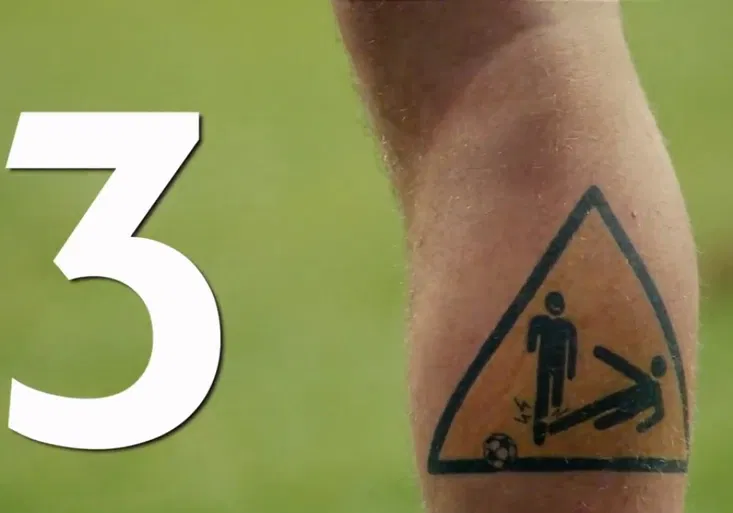 KVÍZ: Poznáte fotbalisty podle tetování? Kdo je koloušek Bambi? A kdo má zákaz faulování?