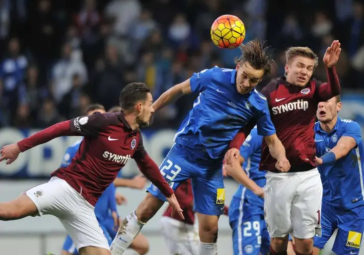 Kauza Josef Šural: Přetahovanou vyhrála Sparta. Jaké jsou reakce fanoušků?