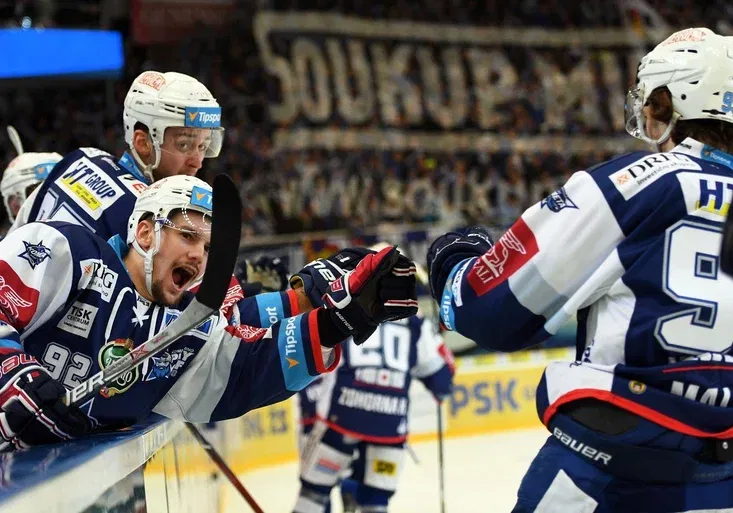 Čtvrtfinále play-off: Preview série Mountfield HK - HC Kometa Brno