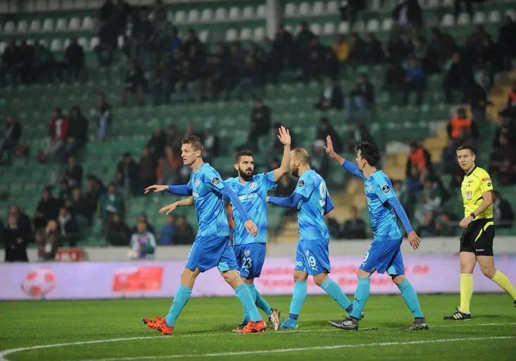 Necid si zahrál na Zlatana! Skóroval krásnými nůžkami