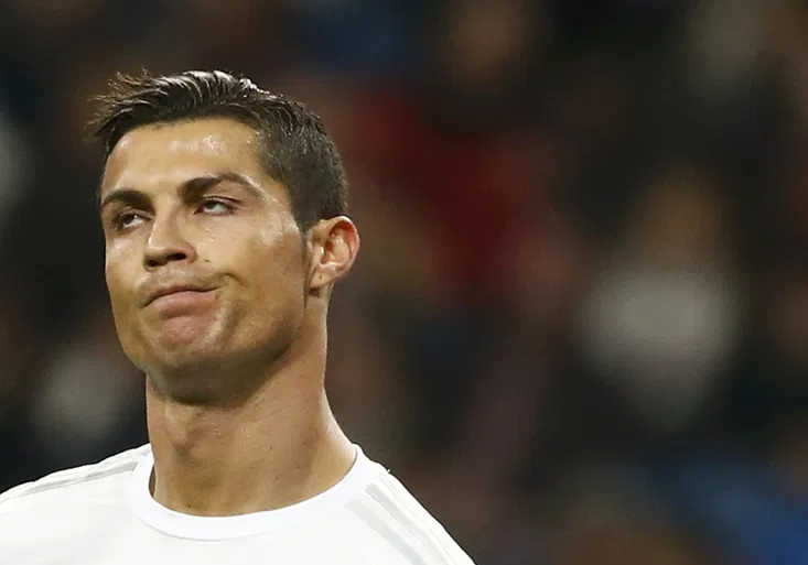 Barcelona ztratila dva body. Real pak všechny tři. A Ronaldo je znovu fanouškům pro smích