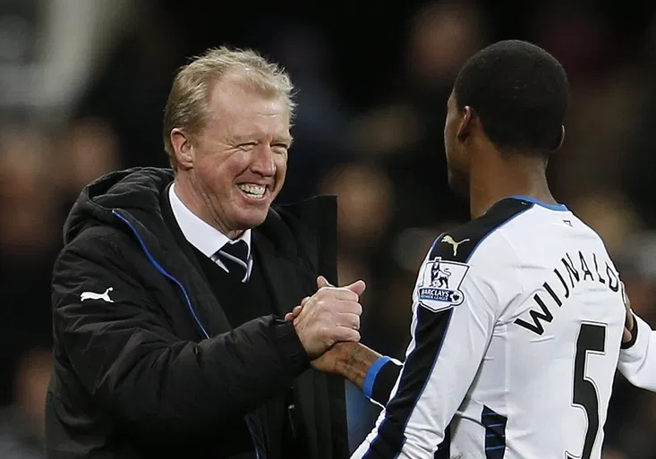 Premier League: Liverpoolu neuznali regulérní gól, tak se na čelo nedotáhl. Newcastle slaví velké vítězství