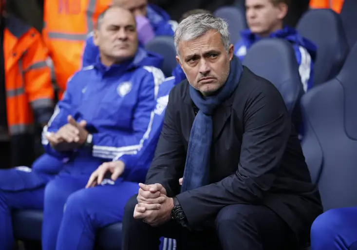 Mourinho to zase schytal. Stížnosti na rozhodčí už fanoušky Chelsea nebaví