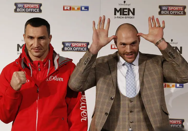 Velké boxerské divadlo: Sesadí drzoun Tyson Fury krále Vladimira Klička z trůnu?