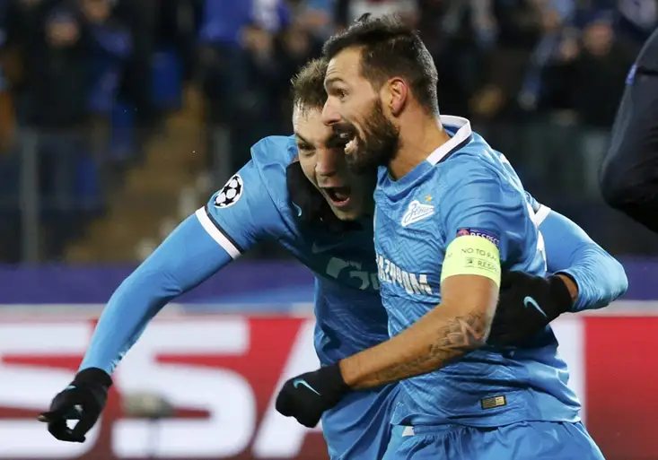 Liga mistrů: Dva lahodné předkrmy. Hulk si pohrával s Valencií jako na plácku. Leverkusen možná gólman připravil o postup