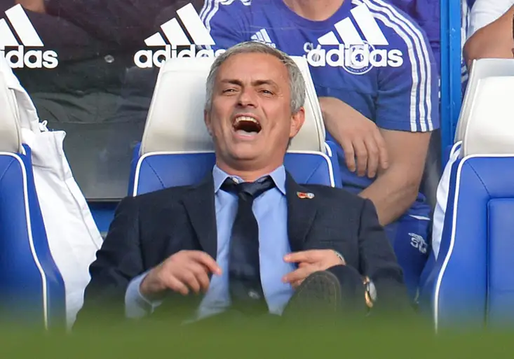 Perličky z Premier League: Mourinho potřebuje pro Chelsea získat Toma Cruise!