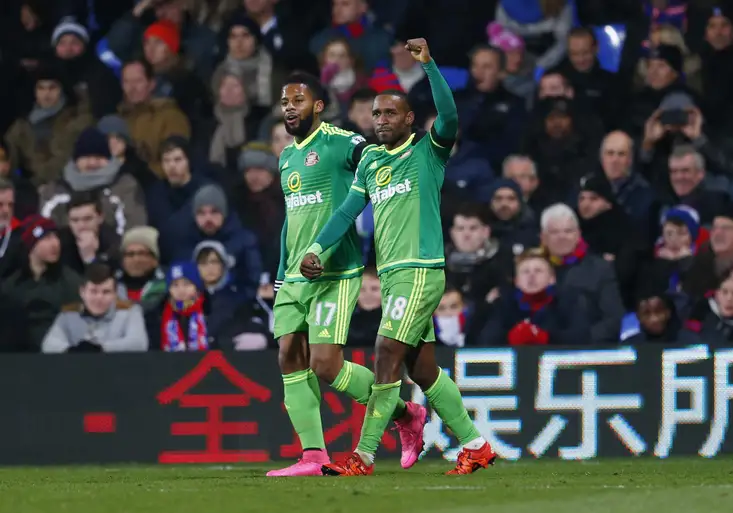 Premier League: Dohrávku rozhodla minela, Defoe ze Sunderlandu střílel do prázdné. Podívejte se proč