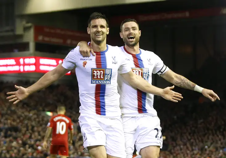 Pondělní večer s Premier League: Orli přivítají ve svém hnízdě Černé kočky