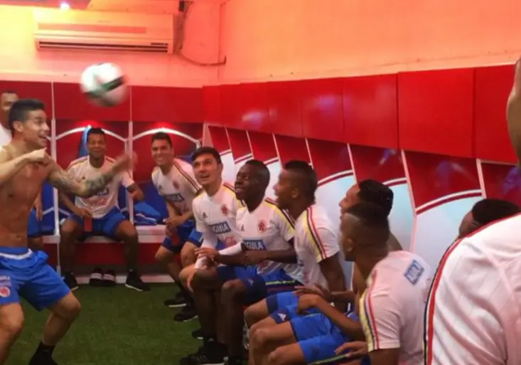 James Rodríguez je showman. Co Kolumbijci předváděli v šatně?