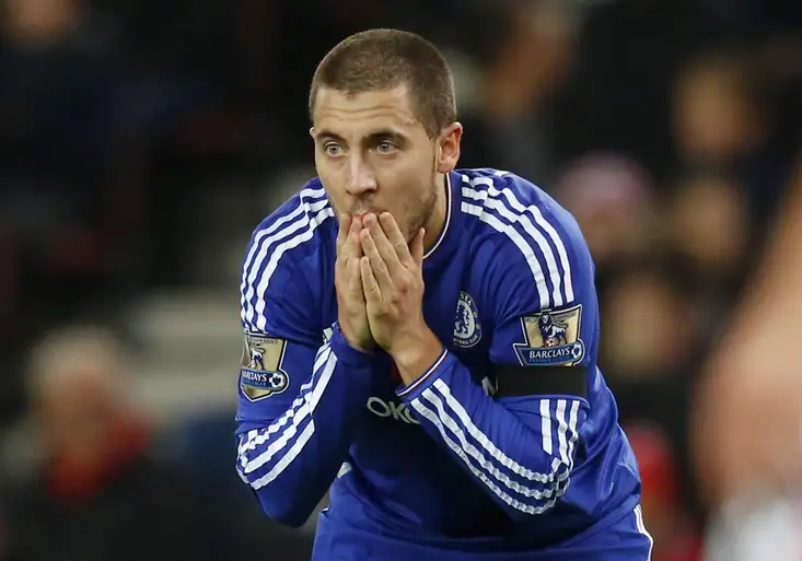 Premier League: Chelsea bez Mourinha padla ve Stoke, Manchester United udolal West Brom