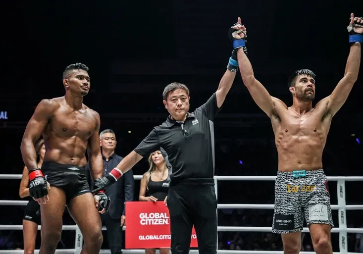 VIDEO: Úchvatné bitvy, tvrdé knockouty. To nej z turnaje ONE Championship v Singapuru