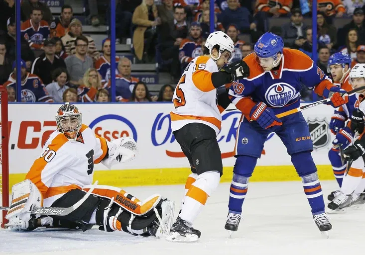 NHL: Voráček stále bez gólu, ani skvělý výkon brankáře Neuvirtha na body nestačil