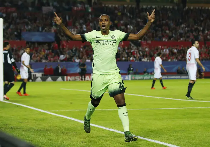 To je kanonáda! Jen za první půli padly v Seville 4 góly a trefil se i Bony!