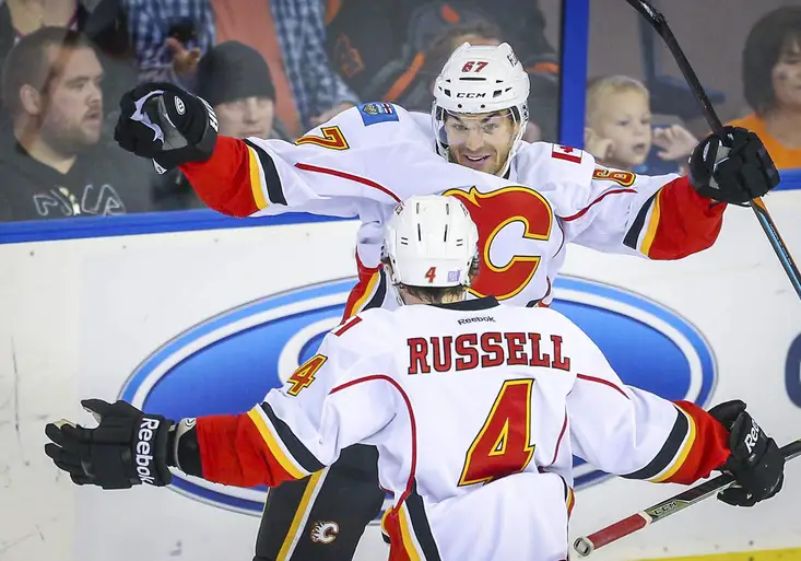 Frolík prožil skvělou halloweenskou noc. Raduje se z prvního hattricku v NHL!